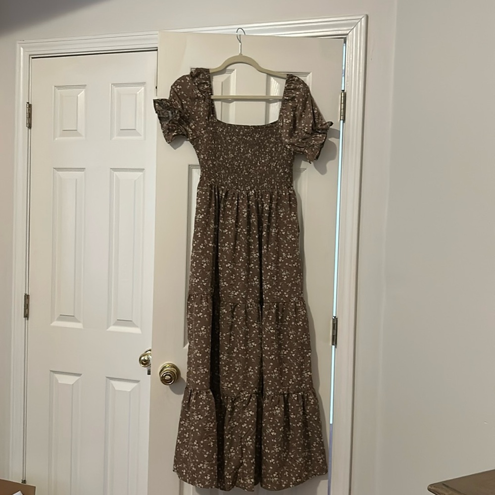 ELLOH floral maxi dress, never worn